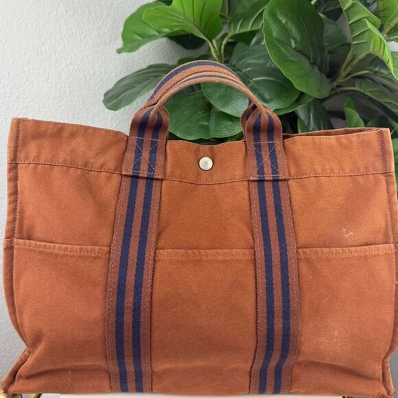 Hermes Handbags - 💎✨Authentic Hermes Fourre-Tout MM Tote Bag